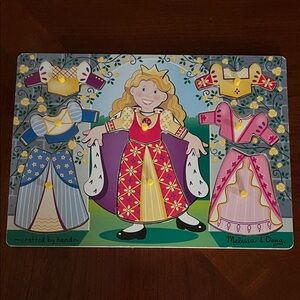 Melissa & Doug Princess vintage Dress-Up Puzzle - Red, Purple, Blue